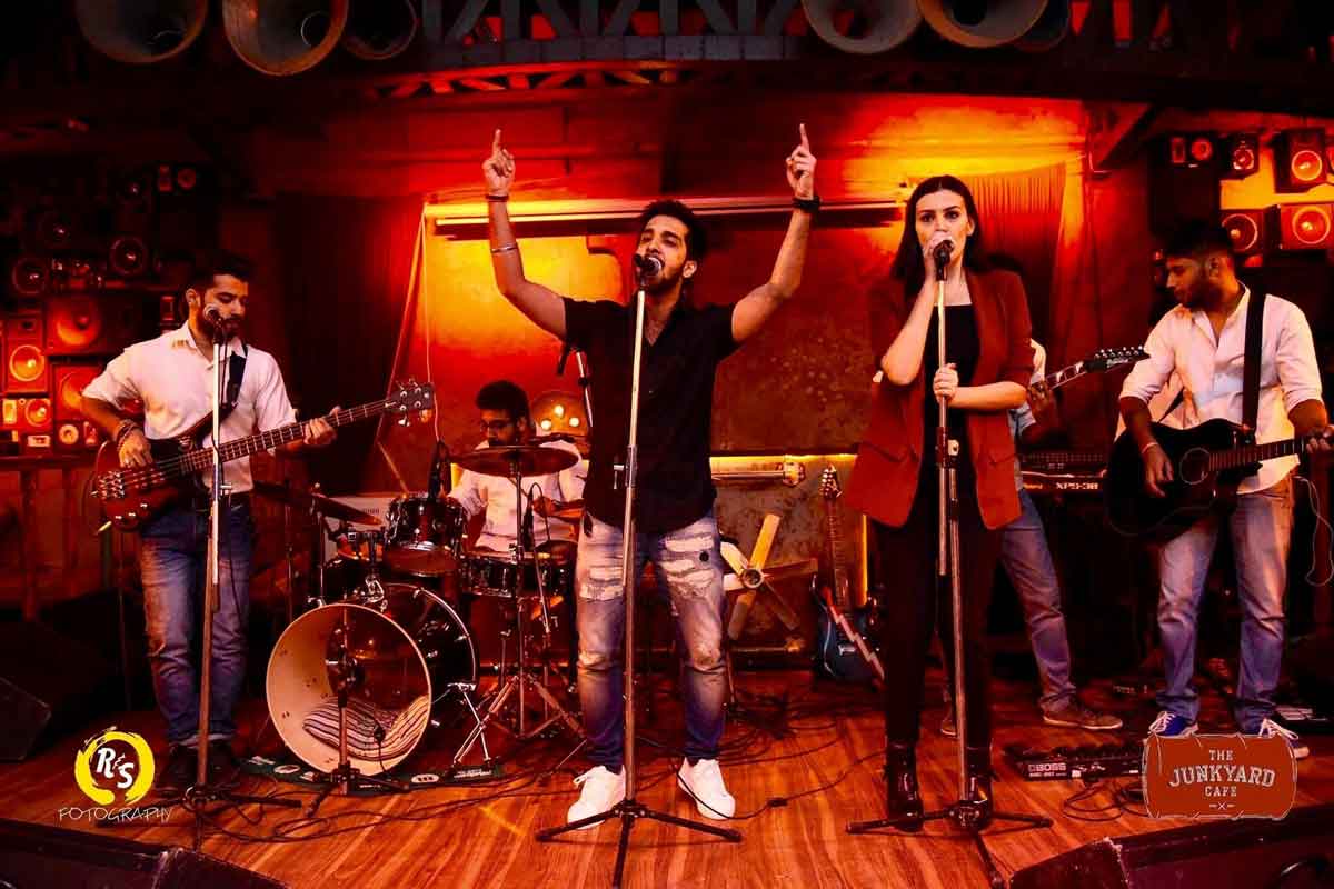 Live bands for weddings in Delhi